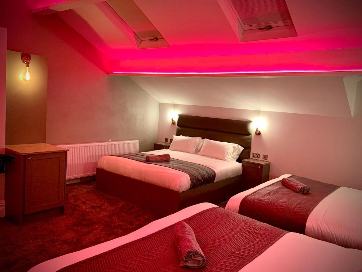 Salt-Rock Villa Blackpool Ngoại thất bức ảnh