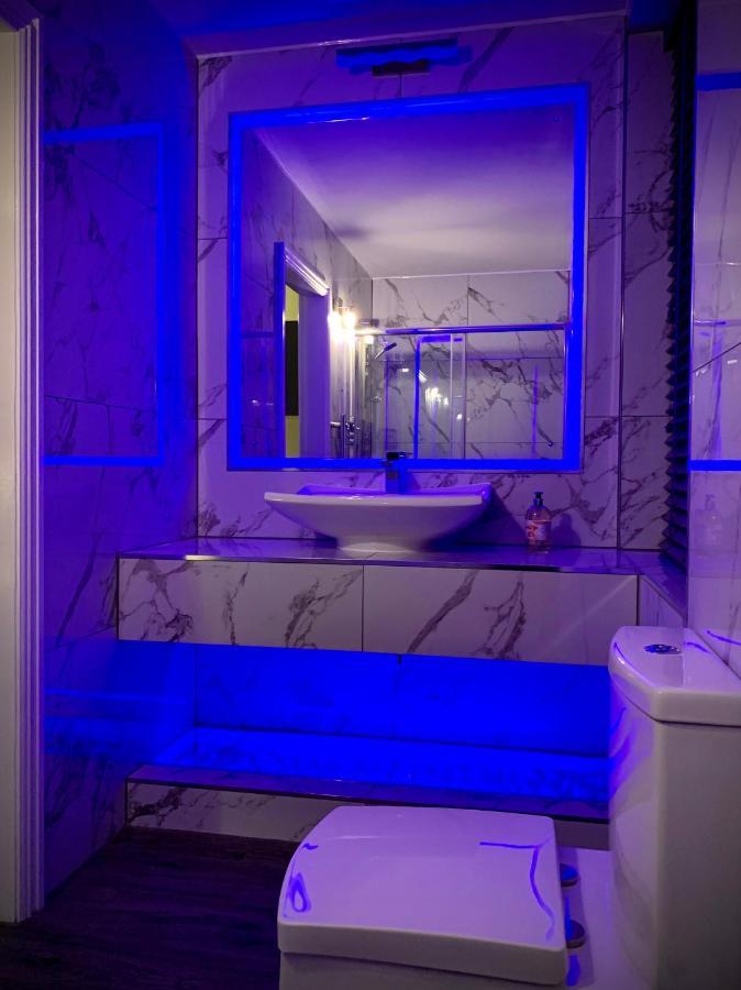 Salt-Rock Villa Blackpool Ngoại thất bức ảnh