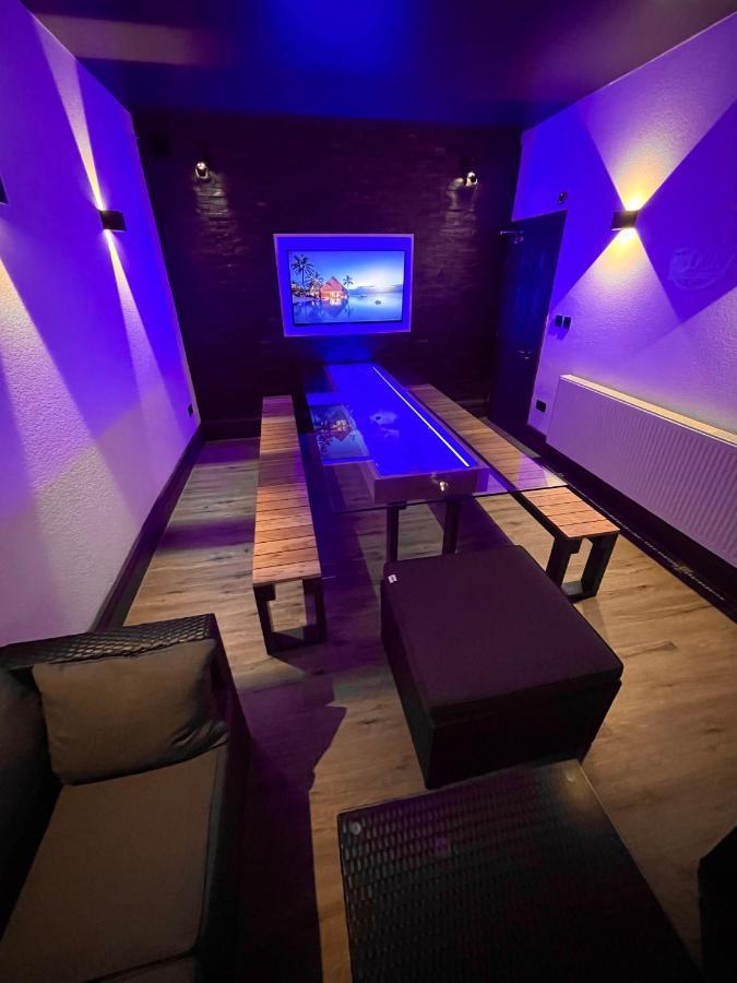 Salt-Rock Villa Blackpool Ngoại thất bức ảnh