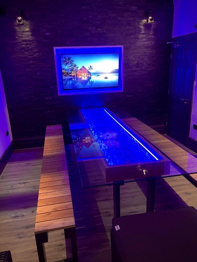 Salt-Rock Villa Blackpool Ngoại thất bức ảnh