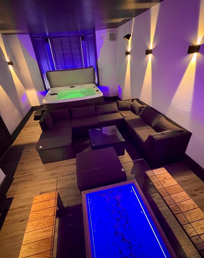 Salt-Rock Villa Blackpool Ngoại thất bức ảnh